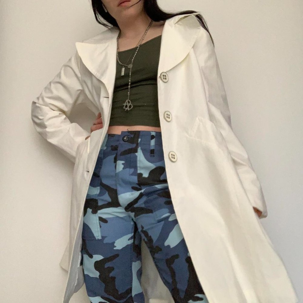 Y2k Long Simplistic White Button Up Spring Jacket - image 4